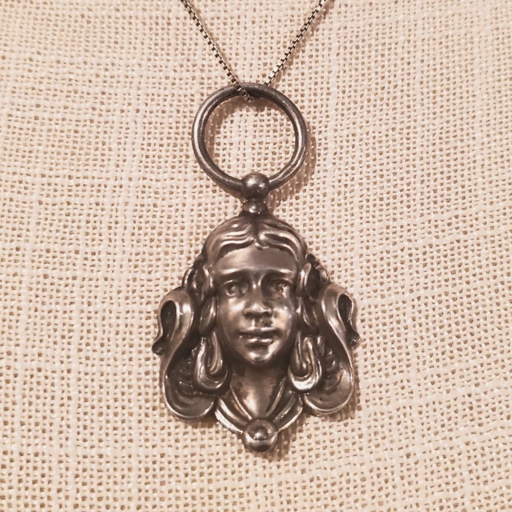 Amazing Vintage Sterling Silver Art Nouveau Repousse Lady Necklace